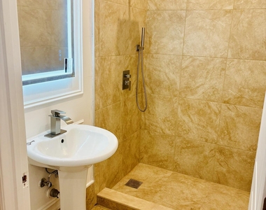 707 Lake Avenue - Photo Thumbnail 21