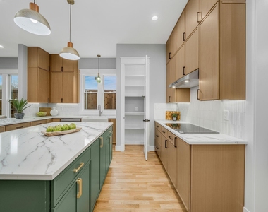 6047 Velasco Avenue - Photo Thumbnail 7