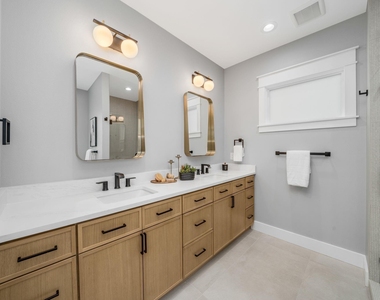 6047 Velasco Avenue - Photo Thumbnail 12