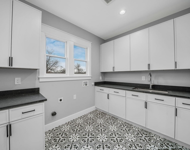6047 Velasco Avenue - Photo Thumbnail 15