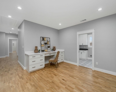 6047 Velasco Avenue - Photo Thumbnail 14