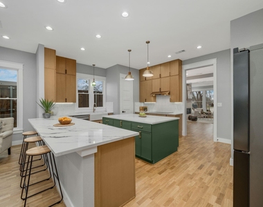6047 Velasco Avenue - Photo Thumbnail 1