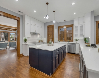 6045 Velasco Avenue - Photo Thumbnail 6