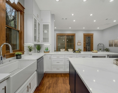 6045 Velasco Avenue - Photo Thumbnail 8