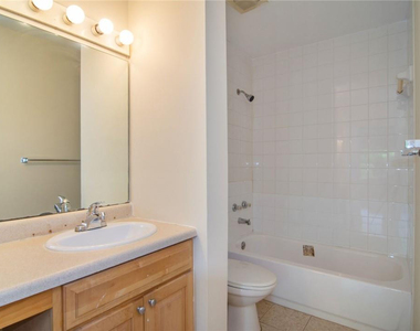 10701 Cleary Boulevard - Photo Thumbnail 10