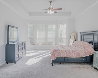 1327 Arezzo Lane - Photo Thumbnail 8