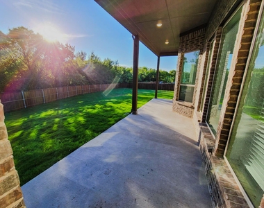 1327 Arezzo Lane - Photo Thumbnail 25