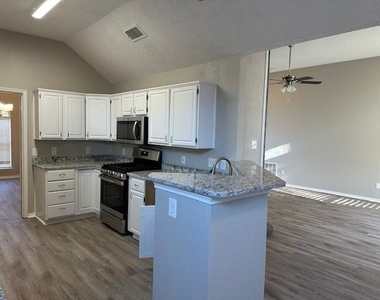 2313 Austin Drive - Photo Thumbnail 8