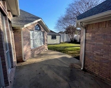 2313 Austin Drive - Photo Thumbnail 22