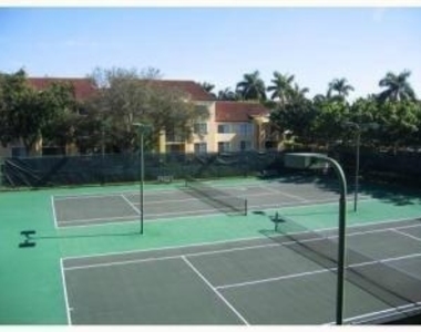 160 Yacht Club Way - Photo Thumbnail 23