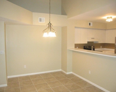 160 Yacht Club Way - Photo Thumbnail 3