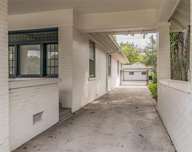 2209 6th Avenue - Photo Thumbnail 1