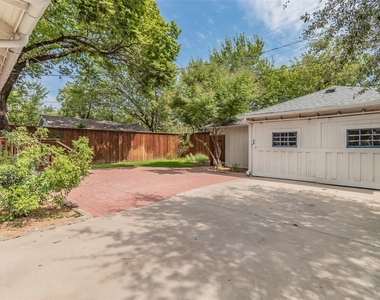 2209 6th Avenue - Photo Thumbnail 34