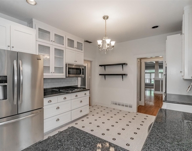 2209 6th Avenue - Photo Thumbnail 16