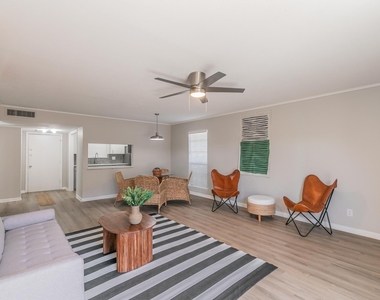 4901 Bryce Avenue - Photo Thumbnail 13