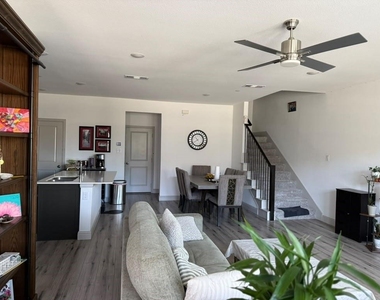 8869 Phoebe Road - Photo Thumbnail 9