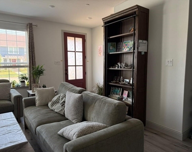 8869 Phoebe Road - Photo Thumbnail 8