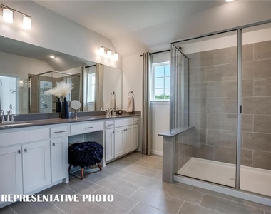 8869 Phoebe Road - Photo Thumbnail 3