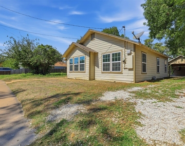 205 Olive Street - Photo Thumbnail 22