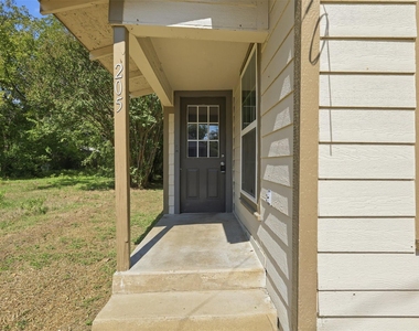 205 Olive Street - Photo Thumbnail 23