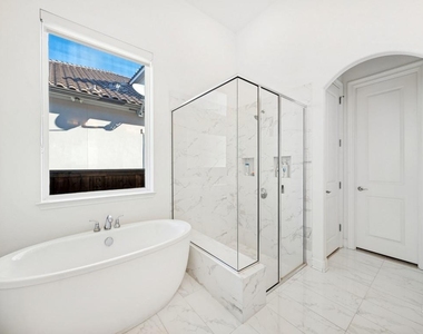 6669 Titus Lane - Photo Thumbnail 17
