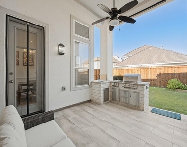 6669 Titus Lane - Photo Thumbnail 24