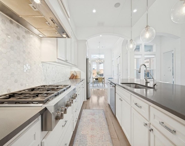 6669 Titus Lane - Photo Thumbnail 10