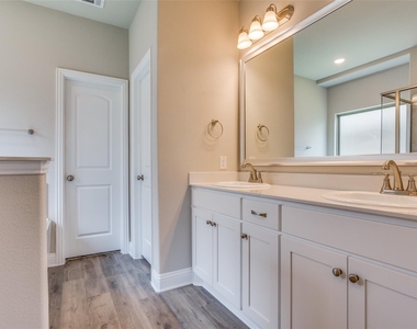 2921 Pronghorn Drive - Photo Thumbnail 18