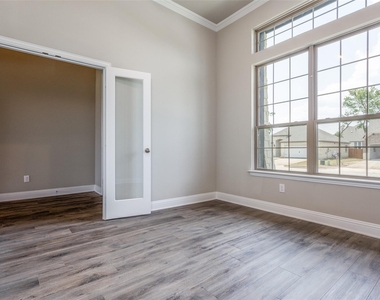 2921 Pronghorn Drive - Photo Thumbnail 2