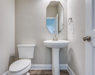2921 Pronghorn Drive - Photo Thumbnail 21