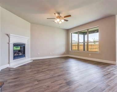 2921 Pronghorn Drive - Photo Thumbnail 5