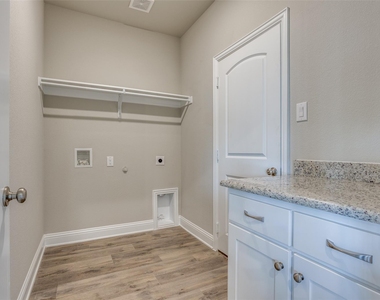 2921 Pronghorn Drive - Photo Thumbnail 31