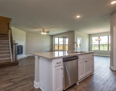 2921 Pronghorn Drive - Photo Thumbnail 12