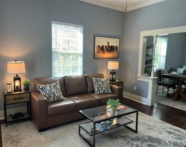 3227 Avenue I - Photo Thumbnail 7
