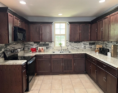 3227 Avenue I - Photo Thumbnail 28