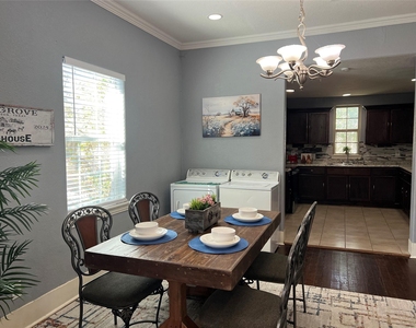 3227 Avenue I - Photo Thumbnail 15