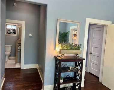 3227 Avenue I - Photo Thumbnail 19