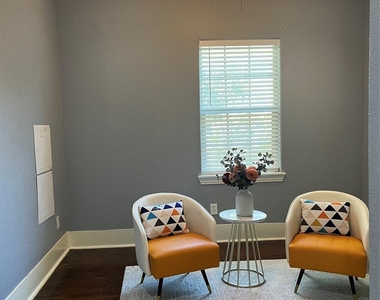 3227 Avenue I - Photo Thumbnail 20
