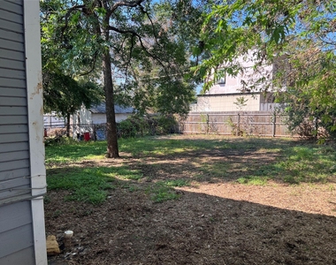 3227 Avenue I - Photo Thumbnail 36