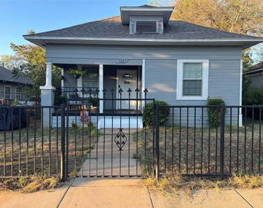 3227 Avenue I - Photo Thumbnail 1