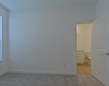 448 Lone Star Drive - Photo Thumbnail 13