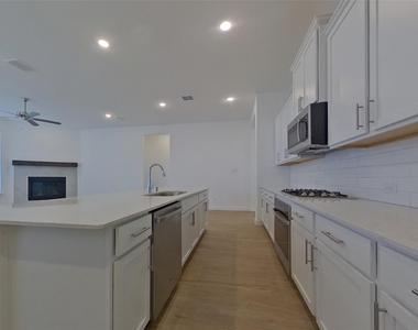 448 Lone Star Drive - Photo Thumbnail 4