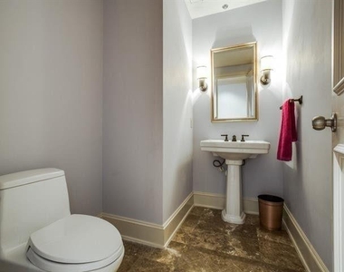 2885 Woodside Street - Photo Thumbnail 11
