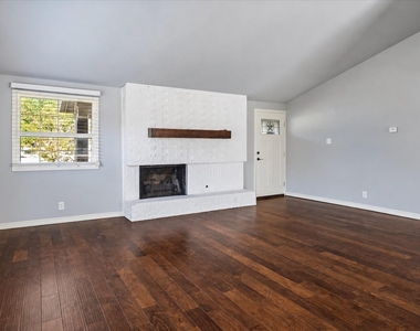 907 Melrose Drive - Photo Thumbnail 1