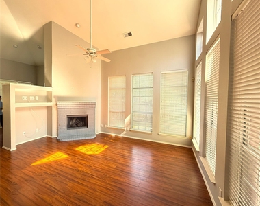 3224 Green Court - Photo Thumbnail 1