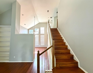 3224 Green Court - Photo Thumbnail 8
