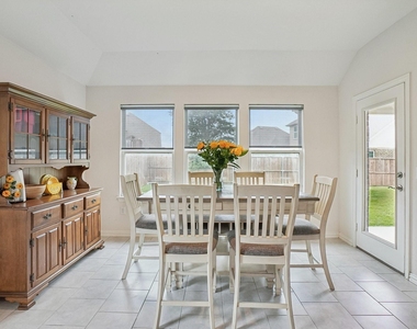 2603 Wallingford Drive - Photo Thumbnail 4