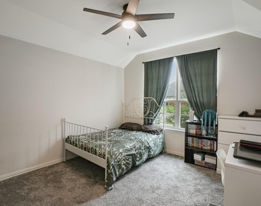 2603 Wallingford Drive - Photo Thumbnail 10