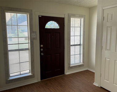 971 N Brookside Drive - Photo Thumbnail 2