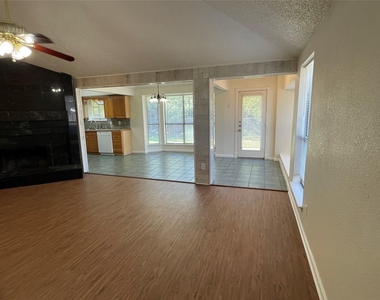 971 N Brookside Drive - Photo Thumbnail 5